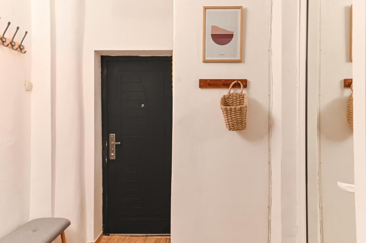 Cosy&Art 1Bd Apartment Next To Slaveykov Square Sofia Exterior photo
